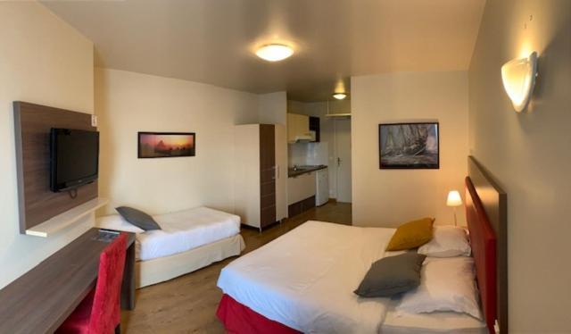 Villa Val Senart 1Ere Avenue Quincy-sous-Senart Екстер'єр фото